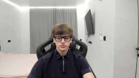 Tomas online show from 05/02/26, 06:57