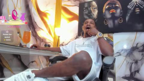 Thomas online show from 10/10/25, 03:38