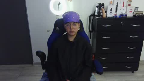 VALERIA online show from 02/20/25, 02:07