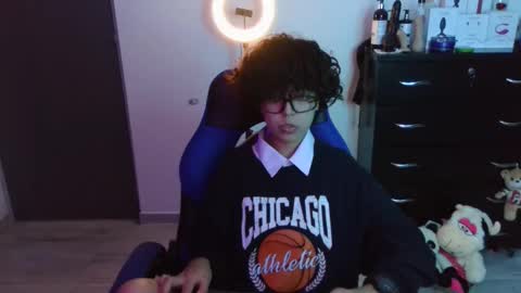 VALERIA online show from 10/24/25, 08:05