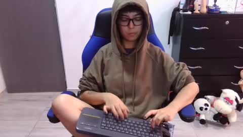 VALERIA online show from 12/19/25, 07:10