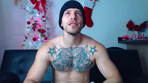 Snapshot of thomashoward31 chatting on 01/06/26, 11:03 Thomas online show from 01/06/26, 11:03