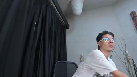 ThomasJones   online show from 02/27/25, 05:47