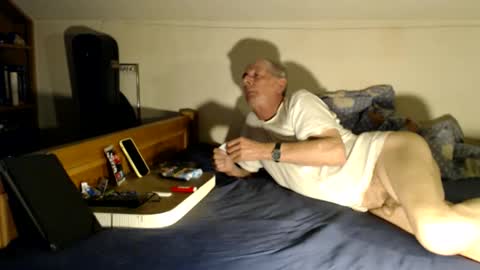 Thomas online show from 12/01/25, 05:29