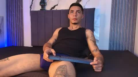 thomass_conor online show from 04/23/26, 05:26