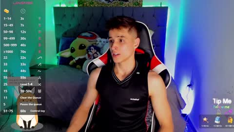 Snapshot of thomklein chatting on 12/09/24, 07:50 Thom Klein online show from 12/09/24, 07:50