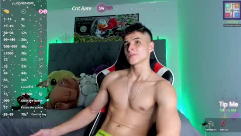 Snapshot of thomklein chatting on 03/08/25, 09:18 Thom Klein online show from 03/08/25, 09:18