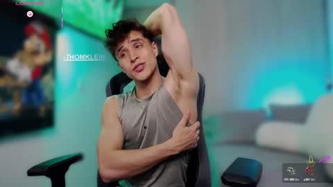 Snapshot of thomklein chatting on 09/19/25, 09:26 Thom Klein online show from 09/19/25, 09:26