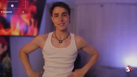 Snapshot of thomklein chatting on 12/05/25, 07:10 Thom Klein online show from 12/05/25, 07:10