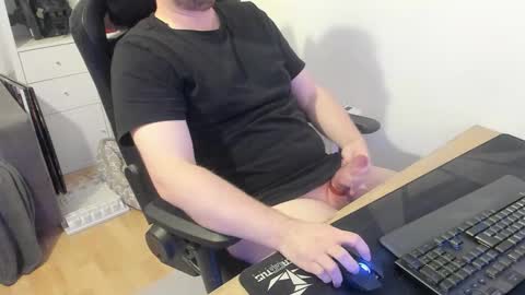 thommy2008 online show from 02/25/26, 02:27