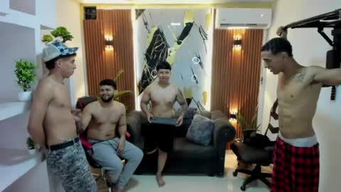 thomson_hot01 online show from 04/17/26, 05:21