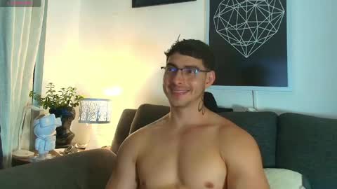 Snapshot of thomylov chatting on 05/08/26, 04:51 thomylov online show from 05/08/26, 04:51