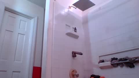thongboy2929 online show from 02/22/25, 10:20
