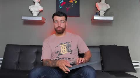 thor_evans online show from 10/29/25, 08:43