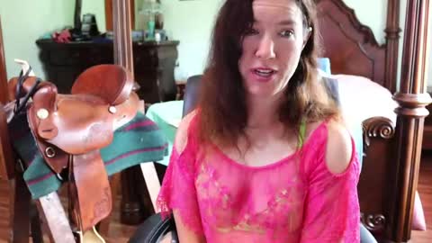 ThornburyRose online show from 04/23/26, 04:53