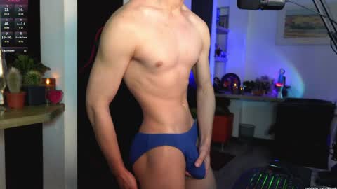   L e a n d e r   25OFF ON MY OF online show from 04/15/26, 04:14