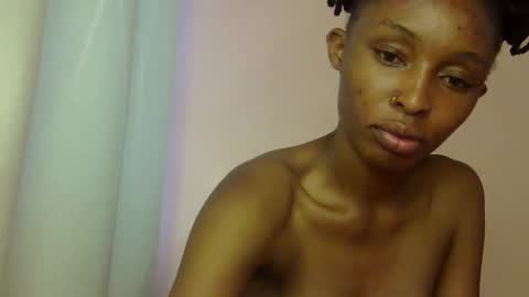 Snapshot of thotiana007 chatting on 09/28/25, 12:21 thotiana007 online show from 09/28/25, 12:21