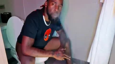 Snapshot of thotyboy68 chatting on 10/29/25, 11:56 Thotyboy online show from 10/29/25, 11:56