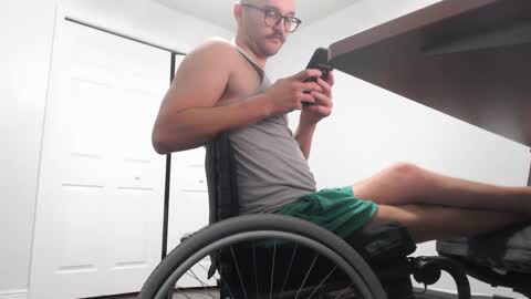 Throbby online show from 10/04/25, 07:56