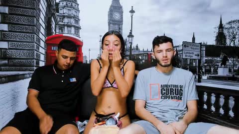 Snapshot of threesome_sexy chatting on 01/20/25, 10:07 BRITHANY BRYAN ALEX online show from 01/20/25, 10:07