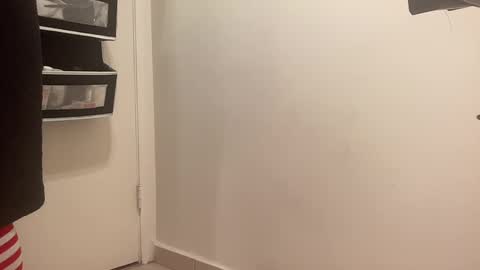 Snapshot of throatygoat chatting on 12/10/24, 07:05 throat goat online show from 12/10/24, 07:05