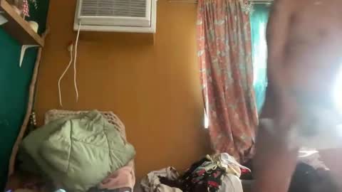 Snapshot of throatygoat chatting on 12/22/24, 09:31 throat goat online show from 12/22/24, 09:31