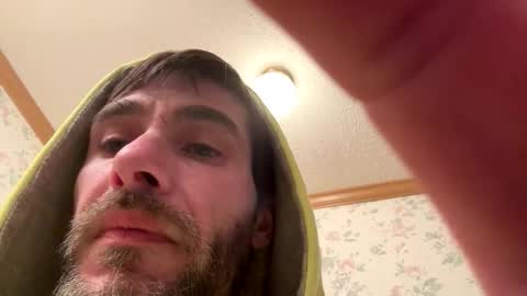 Snapshot of throbbing8585 chatting on 02/18/26, 02:40 throbbing8585 online show from 02/18/26, 02:40