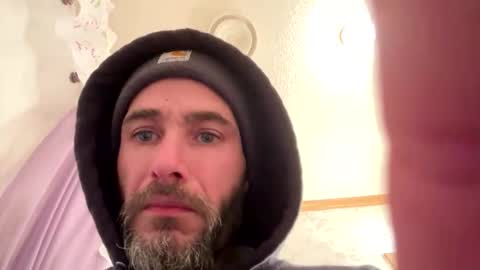 Snapshot of throbbing8585 chatting on 03/01/26, 10:45 throbbing8585 online show from 03/01/26, 10:45