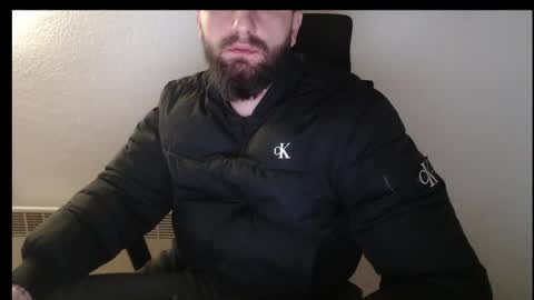 Snapshot of thug__ chatting on 12/08/24, 05:50 HugeJuicy online show from 12/08/24, 05:50