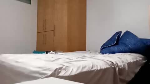 Snapshot of thumper8x6 chatting on 02/14/26, 06:21 the toyboy online show from 02/14/26, 06:21