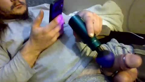 Snapshot of thunder8u42 chatting on 10/08/25, 12:08 thunder8u42 online show from 10/08/25, 12:08