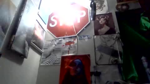 Snapshot of thunder8u42 chatting on 12/04/25, 08:34 thunder8u42 online show from 12/04/25, 08:34