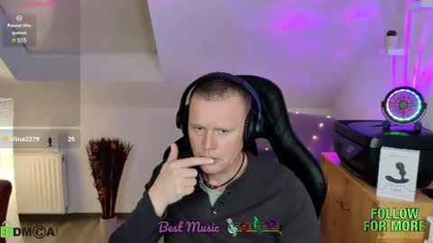        Follow me Sgame por favor  online show from 02/15/25, 12:26