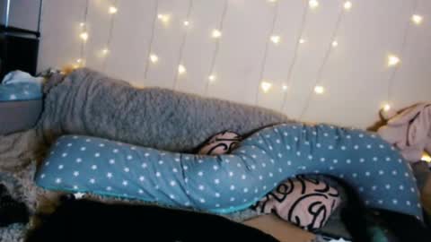 tiameow online show from 04/07/26, 05:46