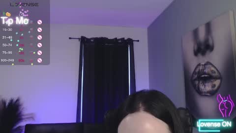 Tia Bella online show from 10/06/25, 10:51