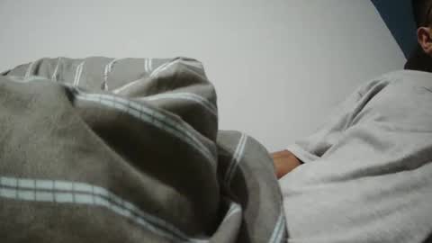 Snapshot of tiago2588 chatting on 02/09/25, 11:57 tiago2588 online show from 02/09/25, 11:57