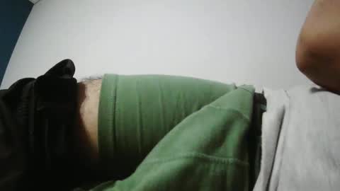 Snapshot of tiago2588 chatting on 02/14/25, 10:36 tiago2588 online show from 02/14/25, 10:36