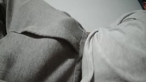 Snapshot of tiago2588 chatting on 09/14/25, 11:26 tiago2588 online show from 09/14/25, 11:26