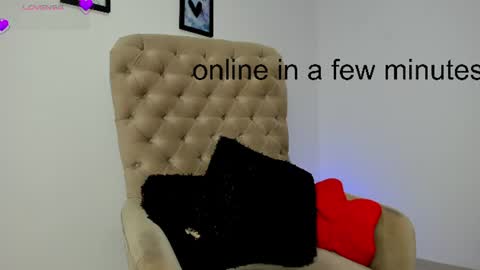 Snapshot of tiago_hannah chatting on 06/16/26, 09:34 carolina online show from 06/16/26, 09:34