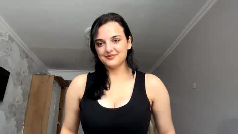 Snapshot of tiameakin chatting on 10/30/25, 09:22 Mary online show from 10/30/25, 09:22