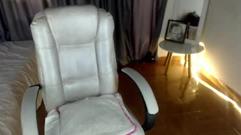 Snapshot of tiana_27 chatting on 01/09/26, 08:21 Tiana online show from 01/09/26, 08:21