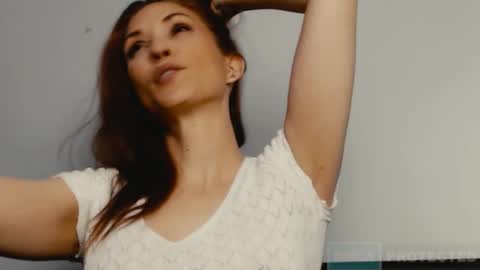 Snapshot of tiannarae chatting on 11/17/25, 06:35 TIANNA online show from 11/17/25, 06:35