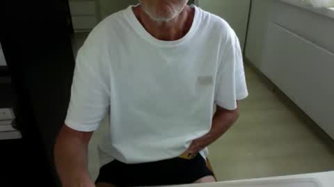 tiburzio online show from 09/16/25, 01:45