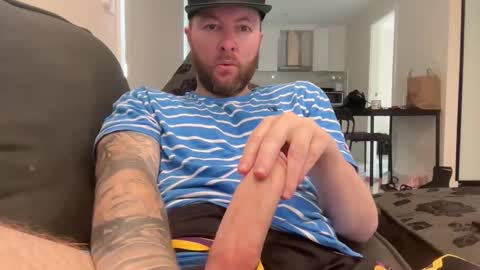 Snapshot of ticalsparks chatting on 09/28/25, 03:12 ticalsparks online show from 09/28/25, 03:12