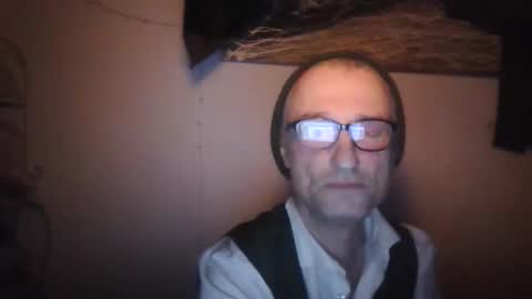 tiddles12345 online show from 05/04/26, 02:29