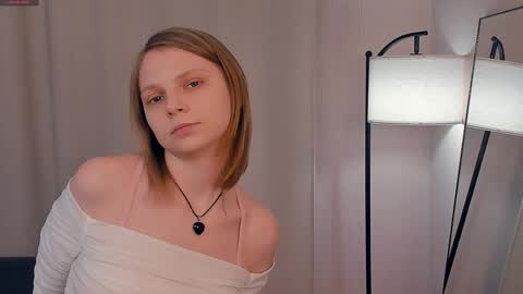 Snapshot of tierarote chatting on 03/02/26, 09:16 Lily online show from 03/02/26, 09:16