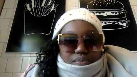 Tierra Henri online show from 01/07/25, 03:02