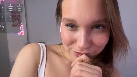 Snapshot of tierraslusar chatting on 03/03/26, 02:23 Kallie online show from 03/03/26, 02:23