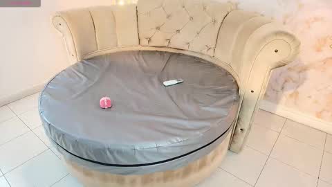 Snapshot of tifanibrown chatting on 02/12/26, 11:38 Tifani brown online show from 02/12/26, 11:38