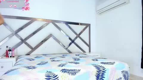 Snapshot of tifanibrown chatting on 02/16/26, 01:40 Tifani brown online show from 02/16/26, 01:40